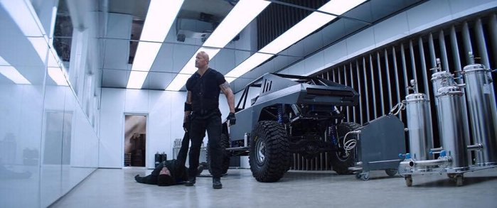 részlet  Halálos iramban: Hobbs és Shaw - Blu-ray Steelbook (magyar nélkül)
