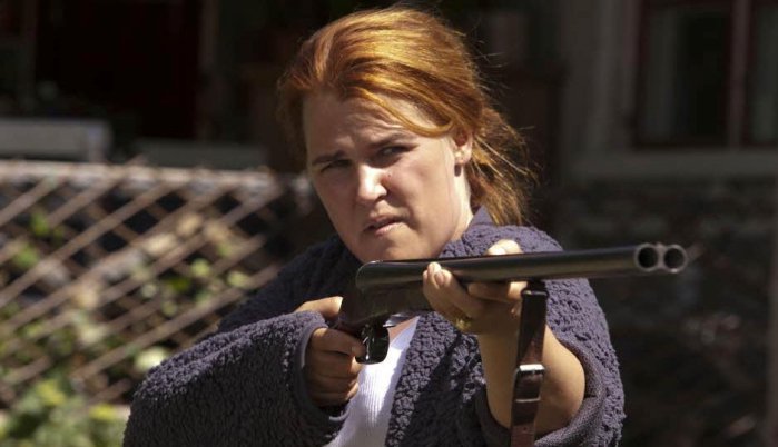 részlet A százéves ember, aki kimászott az ablakon és eltűnt - DVD