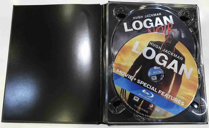 részlet Logan: Wolverine - Blu-ray + Noir verze Blu-ray (2BD) Digibook