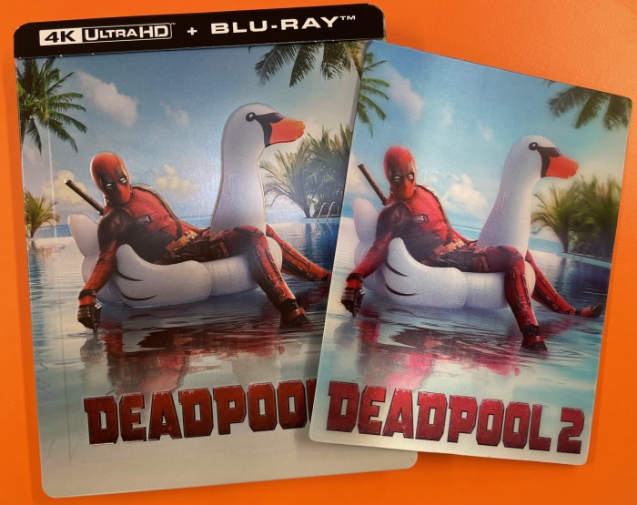 részlet Deadpool 2 - 4K Ultra HD Blu-ray Steelbook + lencsés mágnes