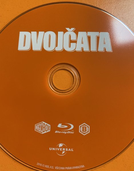 részlet Dvojčata - Blu-ray - outlet