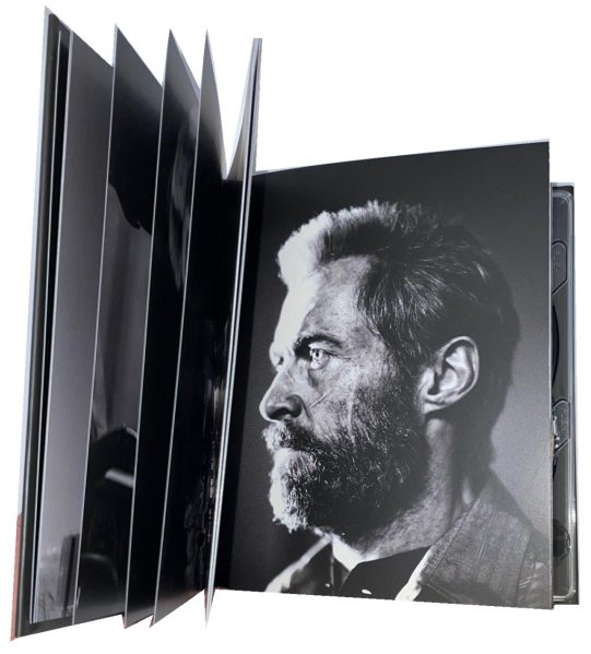 részlet Logan: Wolverine - Blu-ray + Noir verze Blu-ray (2BD) Digibook