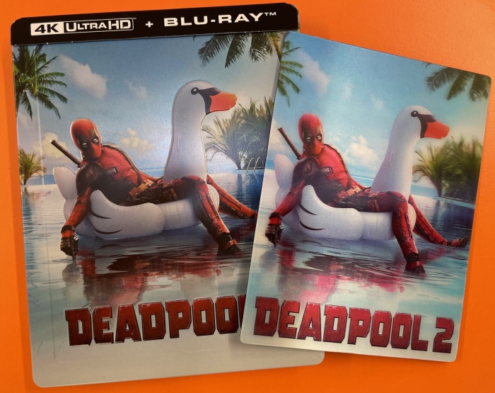 detail Deadpool 2 - 4K Ultra HD Blu-ray Steelbook + lencsés mágnes